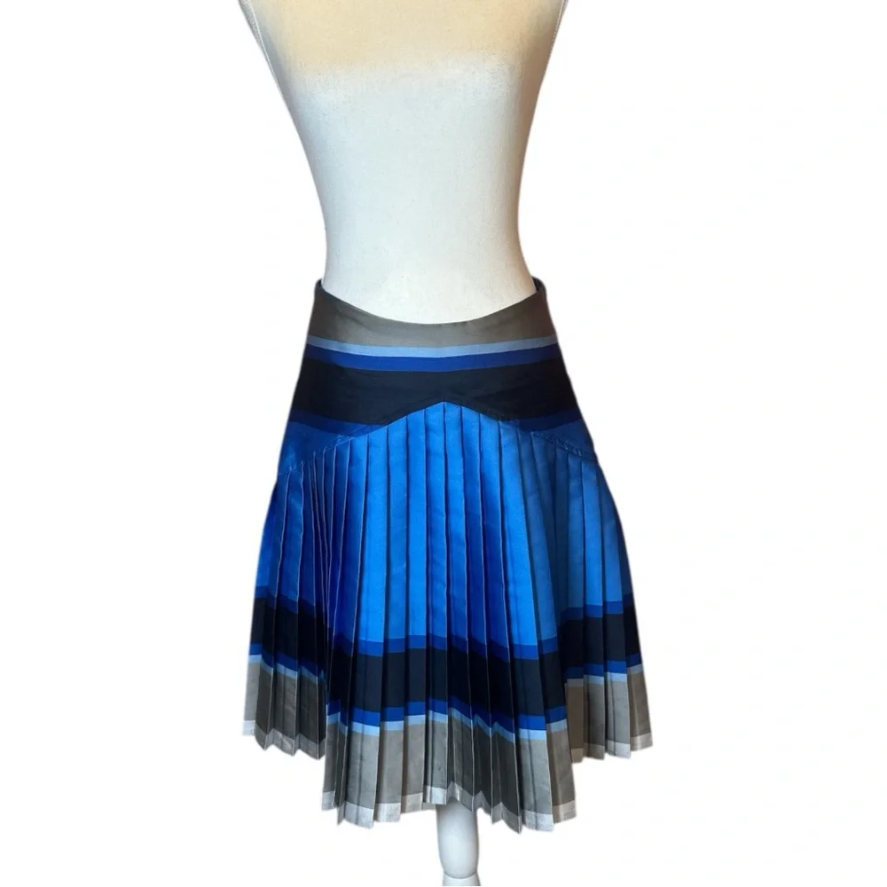 Ostwald Helgason Pleated Skirt EUC - Picture 7 of 10